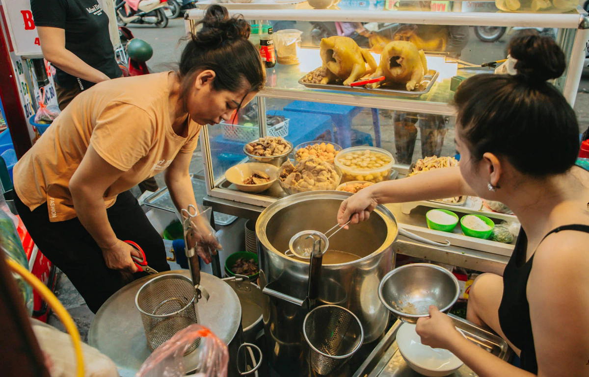 B&uacute;n thang b&agrave; Đức - giữ trọn n&eacute;t tinh tế của m&oacute;n ăn cầu kỳ bậc nhất H&agrave; th&agrave;nh- Ảnh 4.