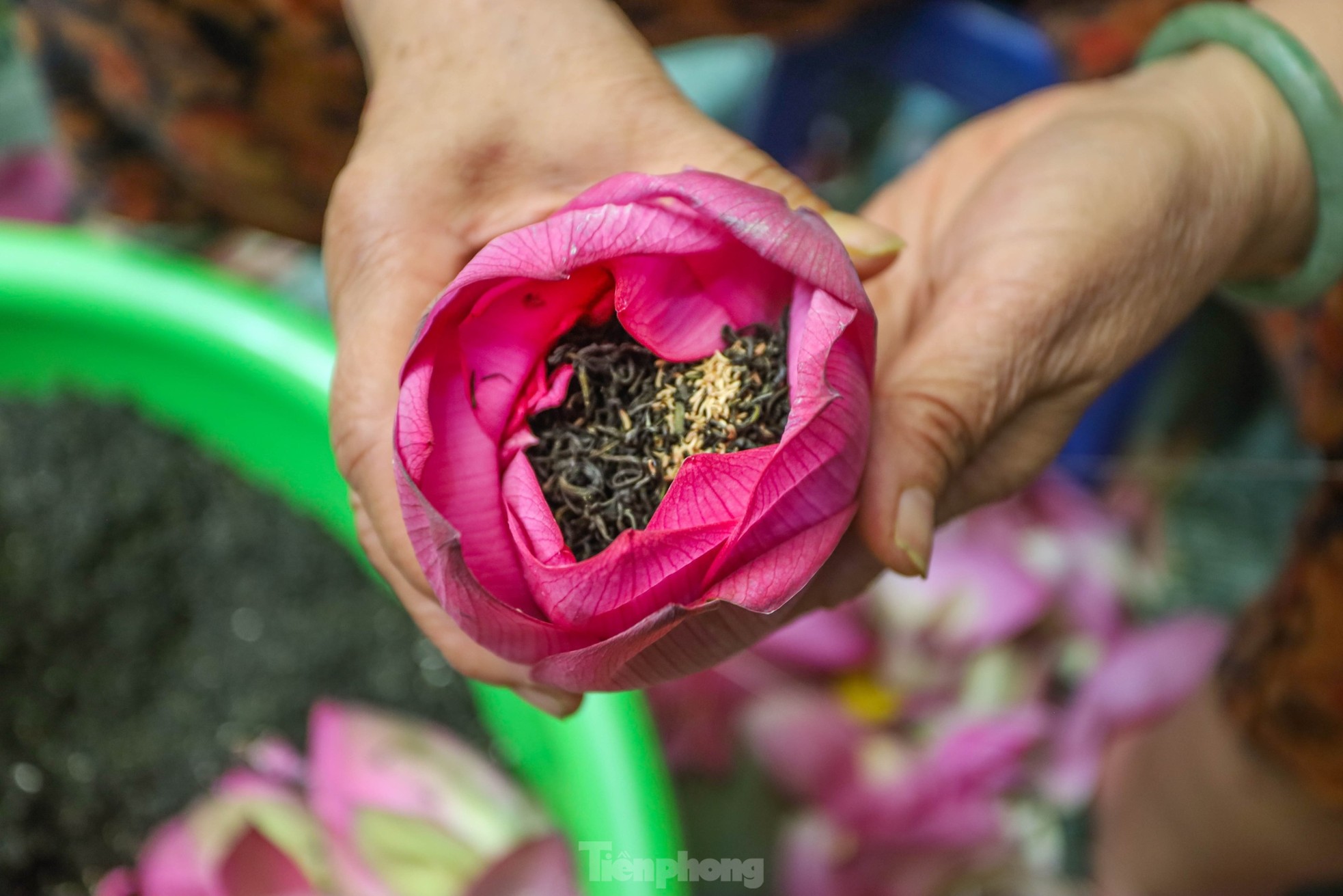 Tr&agrave; sen Hồ T&acirc;y - "thi&ecirc;n cổ đệ nhất tr&agrave;" Kinh kỳ- Ảnh 9.