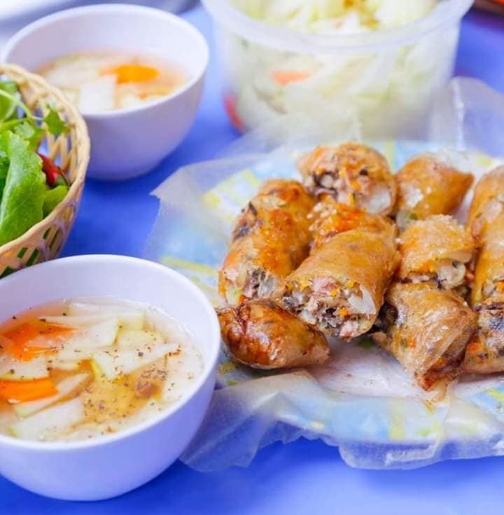 Qu&aacute;n nem r&aacute;n Ngọc &Aacute;nh: Giữ trọn vị truyền thống, "gồng g&aacute;nh" ngh&igrave;n chiếc nem mỗi ng&agrave;y- Ảnh 18.