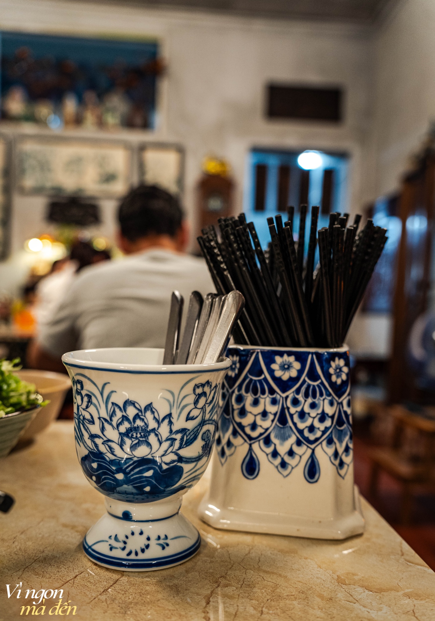 B&uacute;n Ziu G&aacute;nh - qu&aacute;n b&uacute;n ri&ecirc;u "qu&yacute; tộc" độc nhất v&ocirc; nhị trong ng&otilde; nhỏ H&agrave; Nội- Ảnh 13.