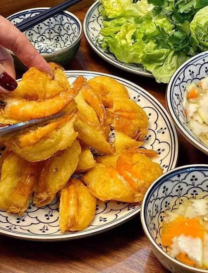 Qu&aacute;n nem r&aacute;n Ngọc &Aacute;nh: Giữ trọn vị truyền thống, "gồng g&aacute;nh" ngh&igrave;n chiếc nem mỗi ng&agrave;y- Ảnh 17.