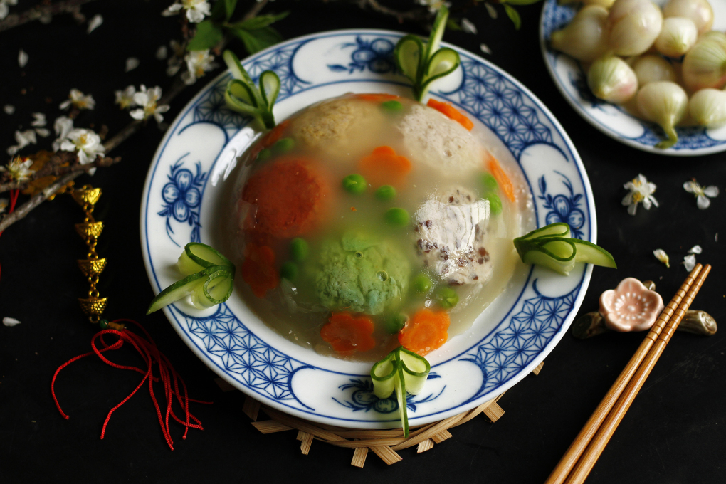 M&oacute;n ăn &ldquo;ngũ sắc&rdquo; từng l&agrave;m n&ecirc;n chuẩn mực tinh tế của m&acirc;m cỗ H&agrave; Nội- Ảnh 6.