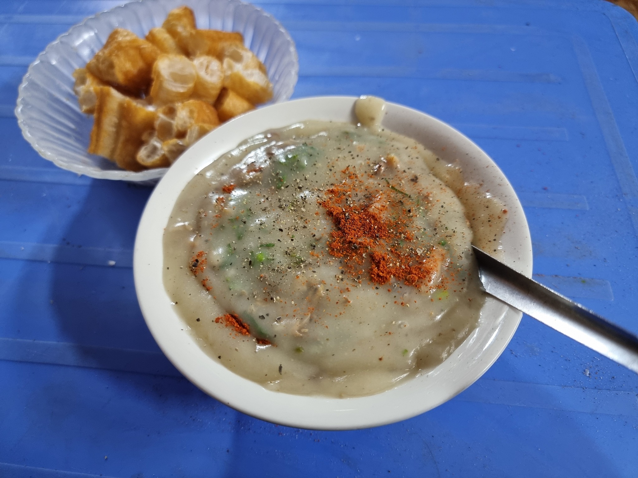 Ch&aacute;o trai - Thức qu&agrave; chiều quen thuộc của người H&agrave; Nội- Ảnh 3.