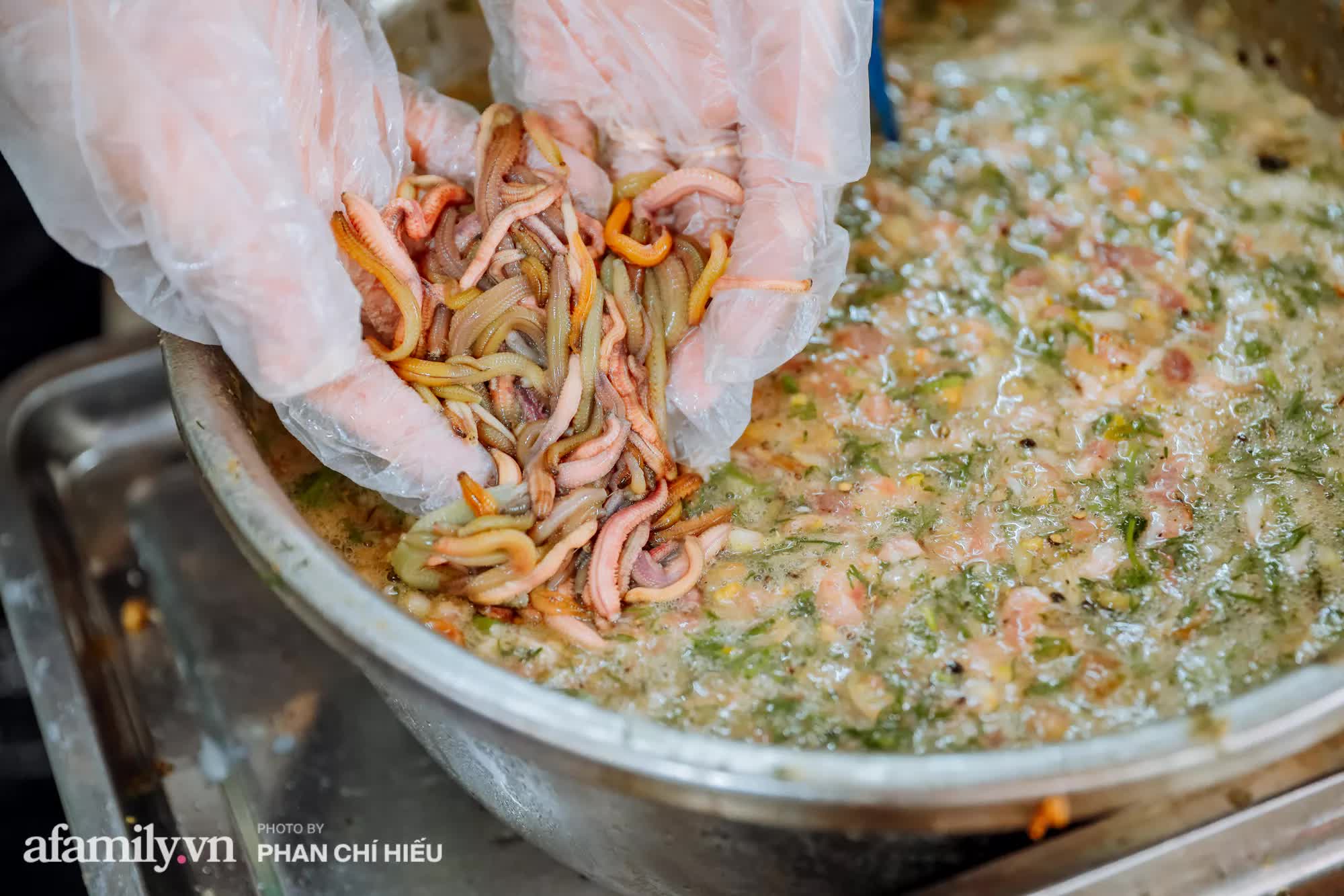 Chả rươi H&agrave; Nội: Bản giao hưởng tinh t&uacute;y của "lộc trời" trong ẩm thực Kinh kỳ- Ảnh 3.