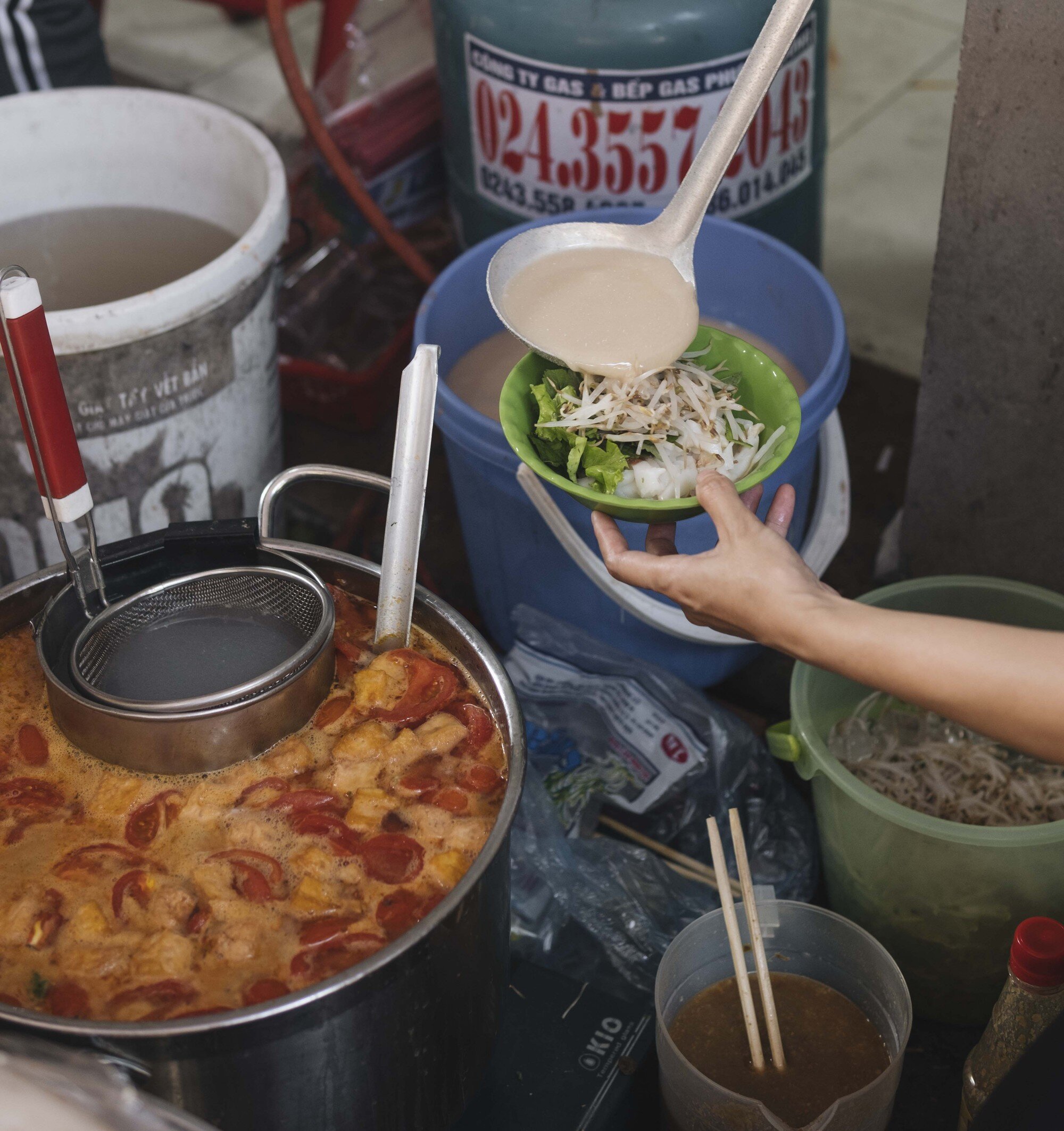 B&aacute;nh đ&uacute;c ri&ecirc;u l&agrave;ng C&oacute;t: Thứ qu&agrave; b&igrave;nh dị của người Tr&agrave;ng An- Ảnh 4.