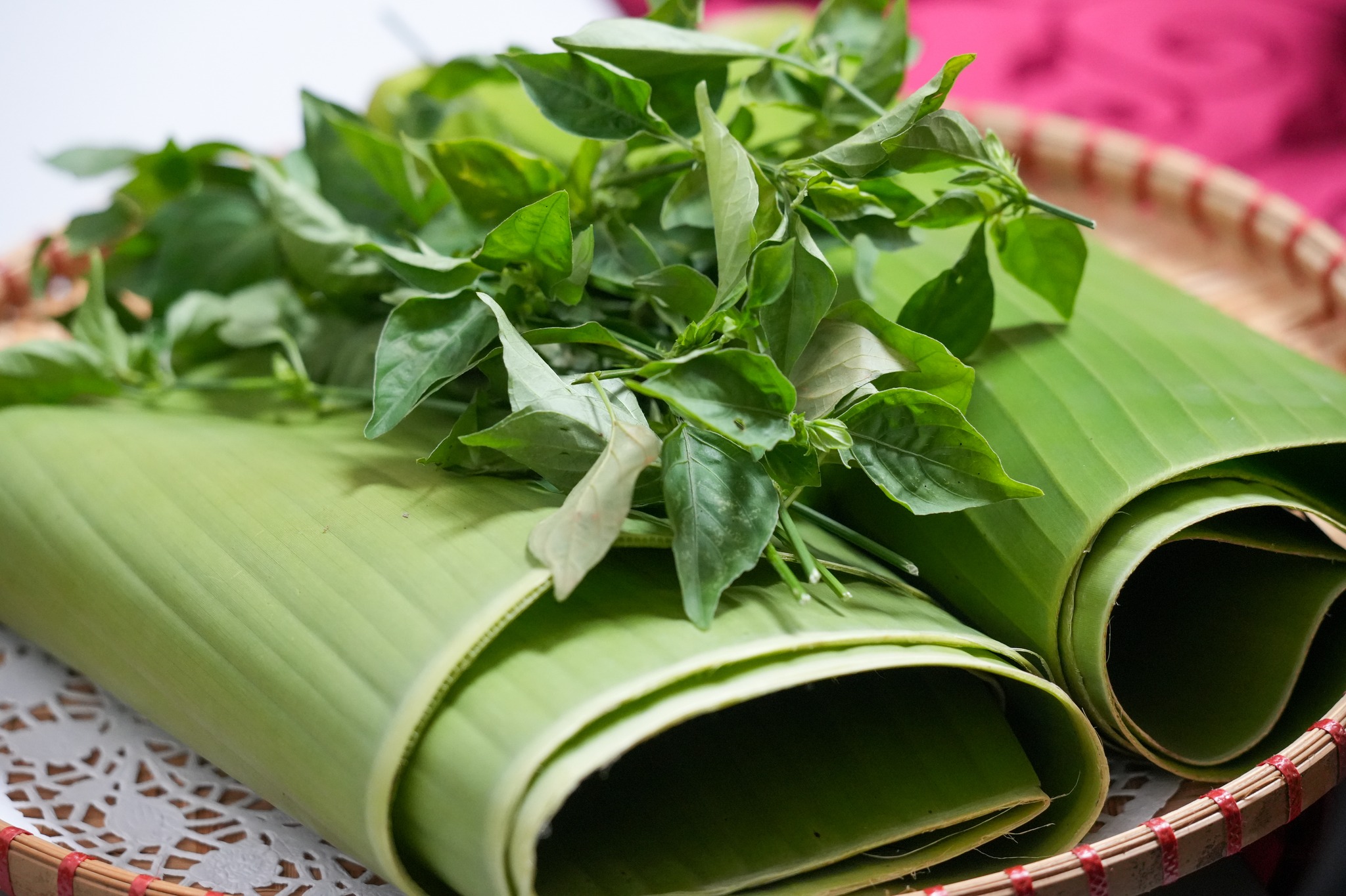 B&aacute;nh mảnh cộng - Mảnh gh&eacute;p phong vị Kinh kỳ xưa, "vi&ecirc;n ngọc xanh" của ẩm thực H&agrave; th&agrave;nh- Ảnh 3.