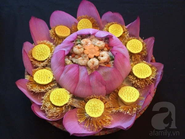 Nộm ng&oacute; sen t&ocirc;m thịt: Thức qu&agrave; thanh tao g&oacute;i trọn hương sắc m&ugrave;a hạ H&agrave; th&agrave;nh- Ảnh 6.