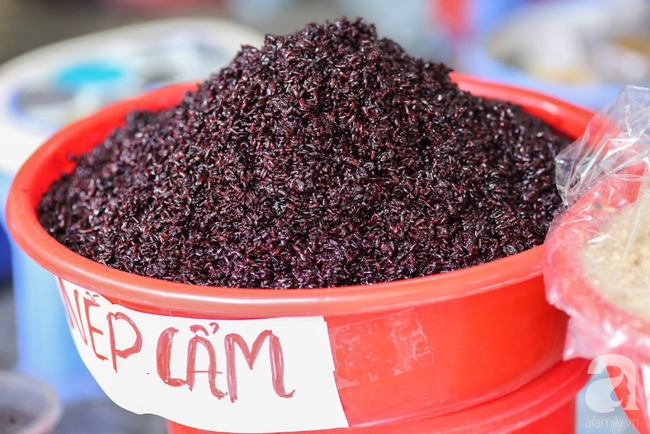 Men thơm nếp c&aacute;i hoa v&agrave;ng ng&agrave;y Tết Đoan Ngọ: Nồng n&agrave;n hương xưa giữ hồn phố thị - Ảnh 8.
