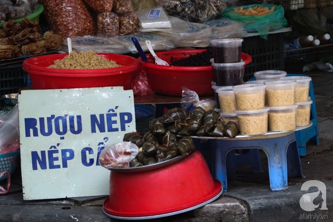 Men thơm nếp c&aacute;i hoa v&agrave;ng ng&agrave;y Tết Đoan Ngọ: Nồng n&agrave;n hương xưa giữ hồn phố thị - Ảnh 7.