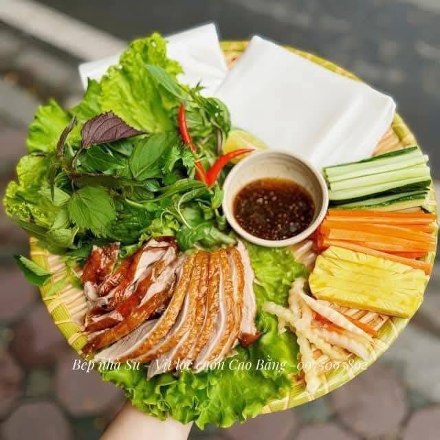 Vịt lọc cuốn: Trải nghiệm vị giác mới lạ từ hương vị vùng cao, thức quà thanh mát cho những ngày hè oi ả- Ảnh 1. Vịt lọc cuốn: Trải nghiệm vị giác mới lạ từ hương vị vùng cao, thức quà thanh mát cho những ngày hè oi ả- Ảnh 1.