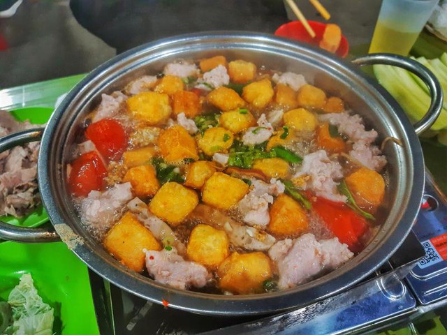 V&igrave; sao lẩu cua đồng vẫn giữ vững ng&ocirc;i vương m&oacute;n lẩu "quốc d&acirc;n"?- Ảnh 1.