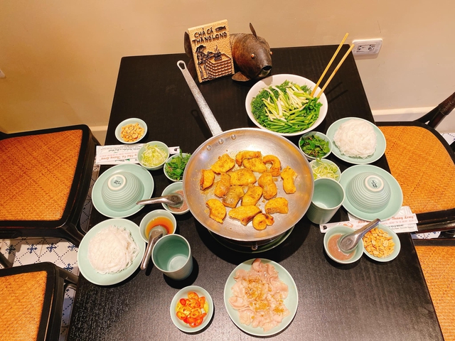 Chả c&aacute; L&atilde; Vọng - Di sản ẩm thực hơn 150 năm, nơi mỗi chảo c&aacute; l&agrave; một trải nghiệm văn h&oacute;a H&agrave; Nội- Ảnh 2.
