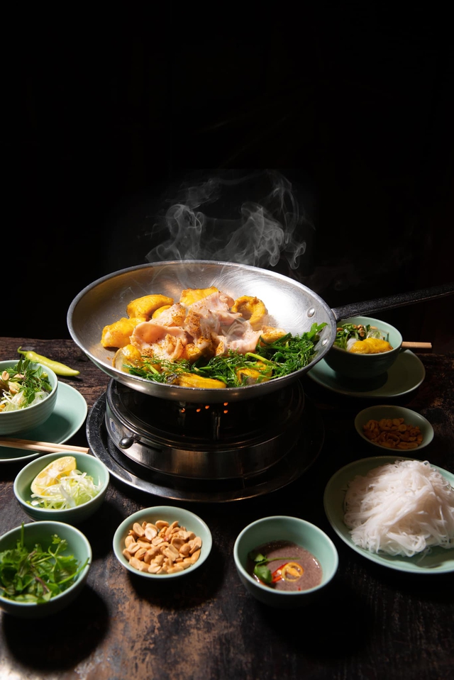 Chả c&aacute; L&atilde; Vọng - Di sản ẩm thực hơn 150 năm, nơi mỗi chảo c&aacute; l&agrave; một trải nghiệm văn h&oacute;a H&agrave; Nội- Ảnh 1.