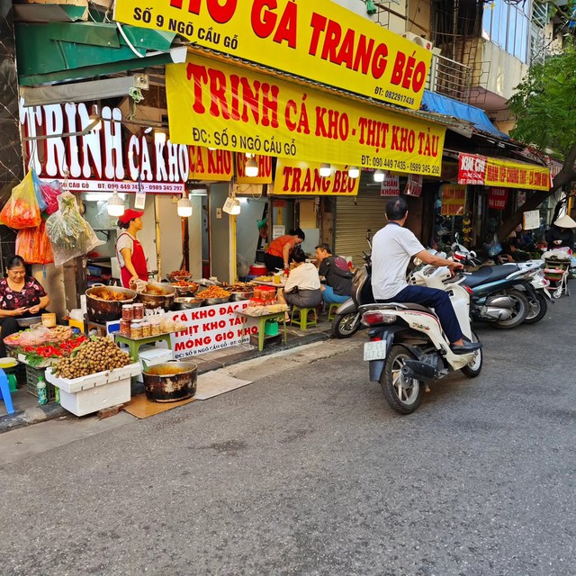C&aacute; kho Trinh chợ H&agrave;ng B&egrave;: M&oacute;n ăn truyền thống chuẩn vị H&agrave; Nội xưa- Ảnh 1.