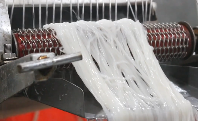 B&uacute;n Mạch Tr&agrave;ng: &ldquo;B&uacute;n tiến vua&rdquo; ng&agrave;n năm v&agrave; h&agrave;nh tr&igrave;nh giữ hồn ẩm thực Việt- Ảnh 2.