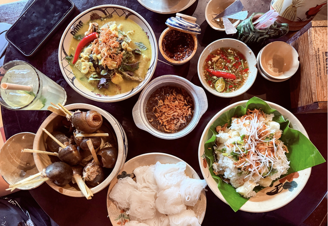 Gạch cua chưng mỡ h&agrave;nh, ốc nhồi thịt g&acirc;y thương nhớ: Thực đơn &ldquo;chuẩn cơm nh&agrave;&rdquo; giữa l&ograve;ng H&agrave; Nội- Ảnh 1.