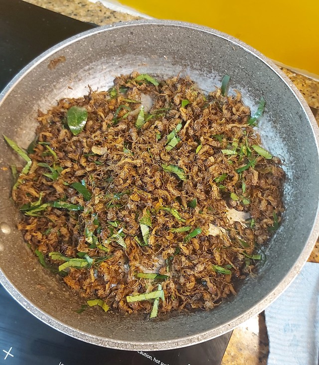 Con vờ vờ - đặc sản "ng&agrave;n năm c&oacute; một" tr&ecirc;n s&ocirc;ng Hồng, m&oacute;n nhậu lạ tai "ăn một lần l&agrave; nhớ"- Ảnh 6.