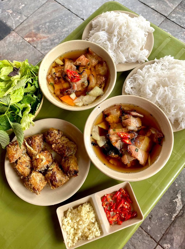 B&uacute;n chả que tre - Hương vị mộc mạc, g&oacute;i trọn k&yacute; ức H&agrave; th&agrave;nh xưa- Ảnh 7.