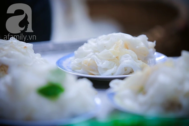 B&aacute;nh cuốn Thanh Tr&igrave;: N&eacute;t thanh tao trong thức qu&agrave; "trắng như ng&agrave;, mỏng như giấy"- Ảnh 3.