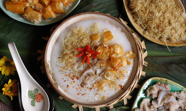 Đ&aacute;nh thức b&igrave;nh minh từ những mẻ quẩy n&oacute;ng: Thức qu&agrave; "đa di năng" trong l&ograve;ng phố cổ H&agrave; Nội- Ảnh 2.
