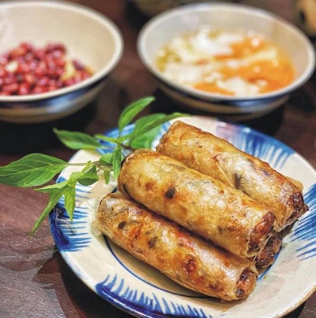 Nem ngan - Biến tấu tinh tế của m&oacute;n nem H&agrave; Nội xưa, trải nghiệm "vừa lạ vừa quen" cho t&iacute;n đồ ẩm thực- Ảnh 7.
