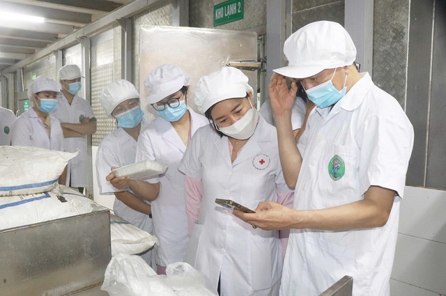 Khơi th&ocirc;ng "điểm nghẽn" về an to&agrave;n thực phẩm- Ảnh 1.