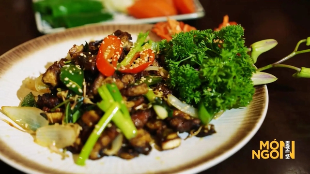 Thưởng thức lươn x&agrave;o sả ớt: Sự giao thoa giữa hương thơm cay ấm v&agrave; nghệ thuật chế biến giữ trọn tinh t&uacute;y đồng qu&ecirc;- Ảnh 6.
