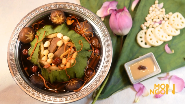 D&ecirc; bọc l&aacute; sen: Bản t&igrave;nh ca m&ugrave;a hạ h&ograve;a quyện tinh t&uacute;y đất trời trong hương vị ẩm thực H&agrave; th&agrave;nh đầy m&ecirc; hoặc- Ảnh 5.