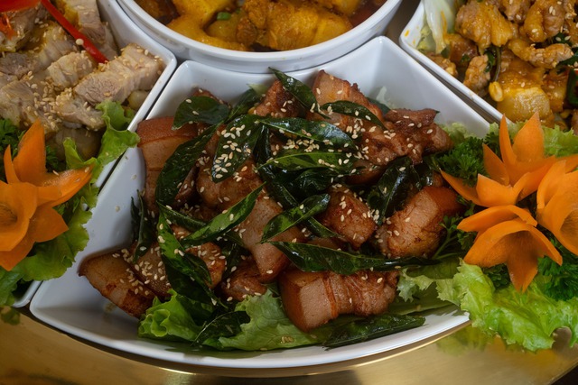 Thịt lợn chao l&aacute; mắc mật thơm nức hương rừng T&acirc;y Bắc, tuyệt phẩm đậm đ&agrave; dư vị mộc mạc v&ugrave;ng cao- Ảnh 5.