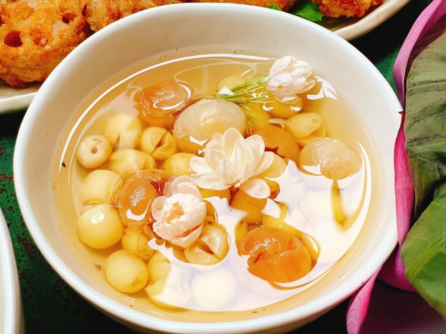 Ch&egrave; nh&atilde;n lồng bao sen - thức qu&agrave; "thời tr&acirc;n" g&oacute;i trọn hương m&ugrave;a hạ H&agrave; th&agrave;nh- Ảnh 7.