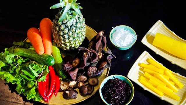 Nem cuốn cửu vị: Bản giao hưởng hương sắc giữa l&ograve;ng H&agrave; Nội- Ảnh 2.