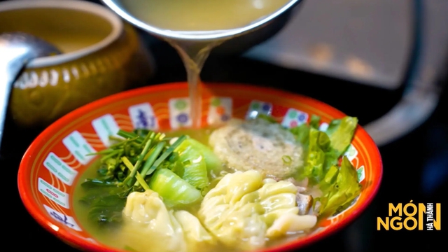 Mỳ ho&agrave;nh th&aacute;nh: Hương vị đặc trưng được n&acirc;ng niu bằng sự cầu kỳ, trở th&agrave;nh thức qu&agrave; quen thuộc của ẩm thực Thủ đ&ocirc;- Ảnh 4.