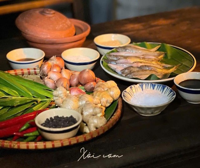 C&aacute; bống kho l&aacute; gừng: Từ m&oacute;n qu&ecirc; b&igrave;nh dị th&agrave;nh tinh hoa ẩm thực Việt, n&iacute;u ch&acirc;n thực kh&aacute;ch bằng hương vị kh&oacute; qu&ecirc;n- Ảnh 3.