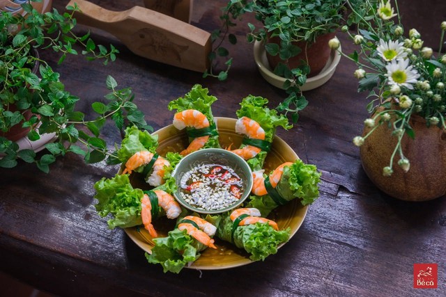 Diếp cuốn bỗng rượu: M&oacute;n ăn thanh nh&atilde; từng hiện diện trong m&acirc;m cỗ Kinh kỳ, g&oacute;i trọn n&eacute;t tinh tế của người Tr&agrave;ng An- Ảnh 1.