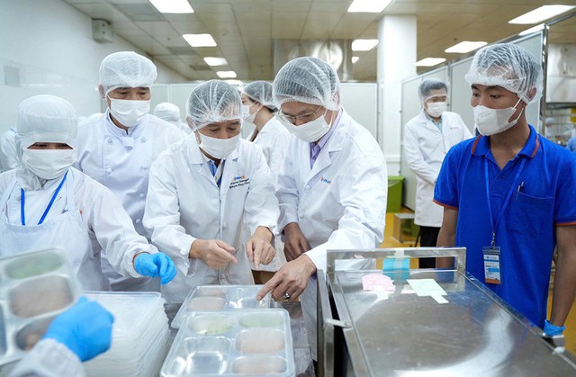 Kh&ocirc;ng để thực phẩm thiếu an to&agrave;n vượt r&agrave;o quản l&yacute;- Ảnh 1.