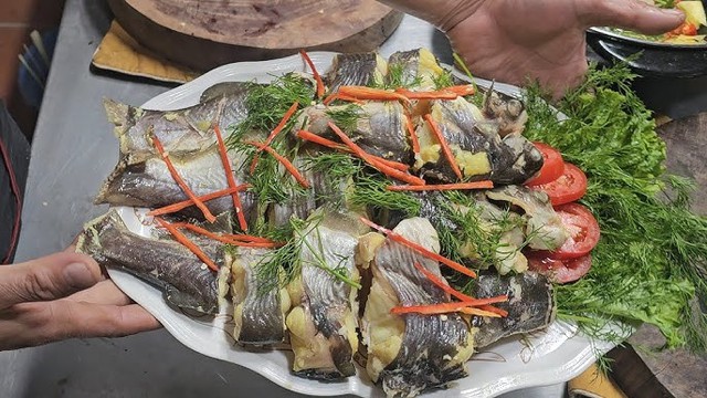 C&aacute; ngạnh nh&uacute;ng mẻ: Vị chua thanh quyện thịt c&aacute; ngọt l&agrave;nh, lưu giữ hồn qu&ecirc; Bắc bộ trong từng bữa ăn d&acirc;n d&atilde;- Ảnh 4.