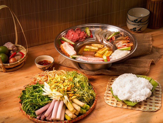 H&agrave;nh tr&igrave;nh kh&aacute;m ph&aacute; hương vị miền s&ocirc;ng nước, tinh hoa ẩm thực phương Nam hội tụ trong nồi lẩu mắm đậm đ&agrave; kh&oacute; qu&ecirc;n- Ảnh 1.