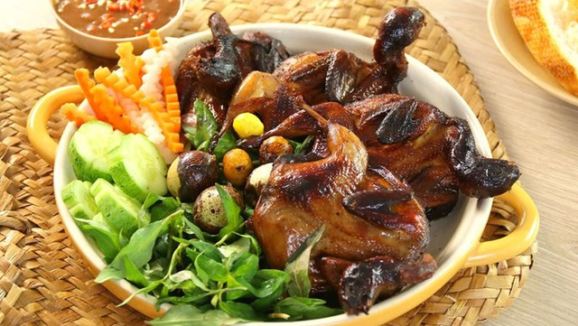 Chim c&uacute;t nướng than hoa: Thức qu&agrave; m&ugrave;a đ&ocirc;ng gợi nhớ k&yacute; ức th&acirc;n quen v&agrave; hương vị đặc trưng của phố phường H&agrave; Nội- Ảnh 5.