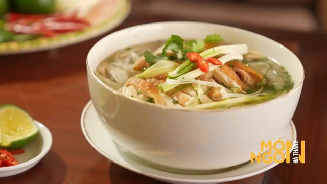 Phở g&agrave; Đ&ocirc;ng Tảo: Dư vị thanh tao của phở H&agrave; Nội h&ograve;a quyện đặc sản tiến vua trong trải nghiệm ẩm thực tinh tế- Ảnh 5.