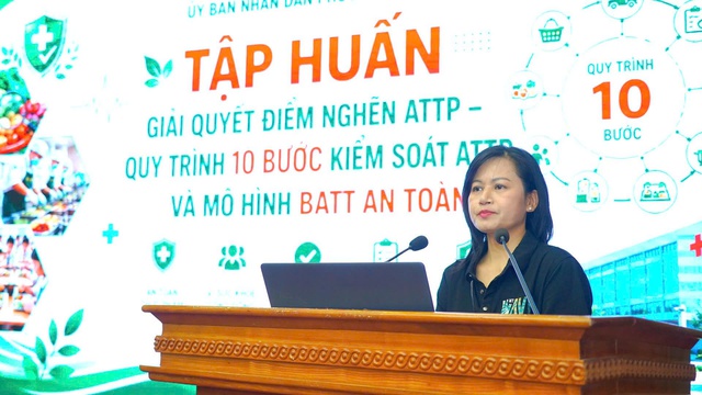 
UBND phường Từ Li&ecirc;m triển khai m&ocirc; h&igrave;nh bếp ăn tập thể trường học bảo đảm an to&agrave;n thực phẩm- Ảnh 1.