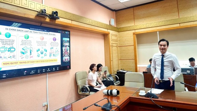 Luật An to&agrave;n thực phẩm (sửa đổi): Đẩy mạnh chuyển đổi số, tăng cường hậu kiểm- Ảnh 2.