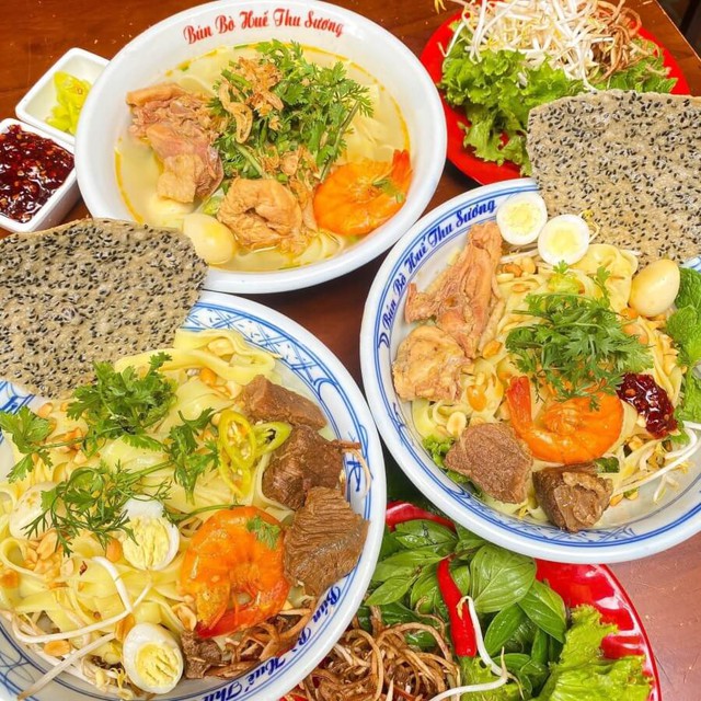 Mỳ Quảng giữa l&ograve;ng H&agrave; Nội: Hơn 20 năm giữ trọn hương vị miền Trung trong từng sợi m&igrave;- Ảnh 4.