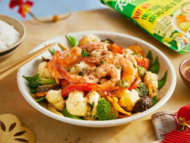 B&oacute;ng x&agrave;o ngũ sắc: Tinh hoa cỗ Tết H&agrave; th&agrave;nh lưu giữ hương vị đo&agrave;n vi&ecirc;n v&agrave; n&eacute;t thanh lịch ẩm thực Tr&agrave;ng An xưa- Ảnh 9.