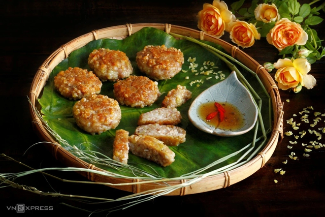  4 m&oacute;n ngon l&agrave;m từ cốm, g&oacute;i trọn hương vị m&ugrave;a thu H&agrave; Nội - Ảnh 4.