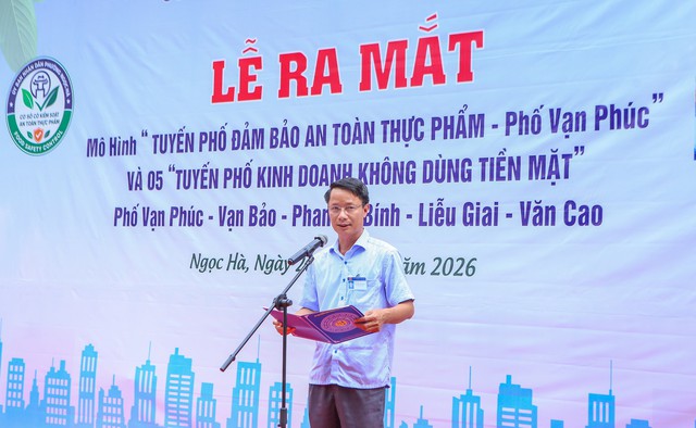 Phường Ngọc H&agrave; ra mắt m&ocirc; h&igrave;nh "tuyến phố bảo đảm an to&agrave;n thực phẩm" gắn với "thanh to&aacute;n kh&ocirc;ng tiền mặt"- Ảnh 3.