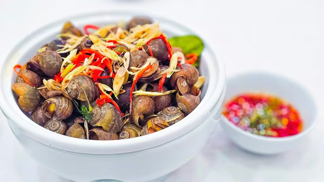 Ốc Trung thu - m&oacute;n ăn d&acirc;n d&atilde; gọi về một m&ugrave;a trăng H&agrave; Nội xưa - Ảnh 1.