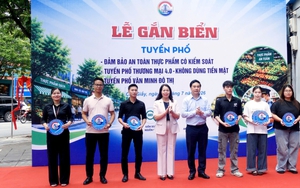 Phường Cầu Giấy tiếp tục gắn biển, ra mắt mô hình tuyến phố "3 trong 1"