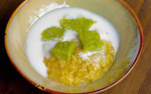 Chè ngô cốm xào: Món quà vặt mùa thu thanh tao, dẻo ngọt tự nhiên, mang đậm hương vị đồng quê truyền thống
