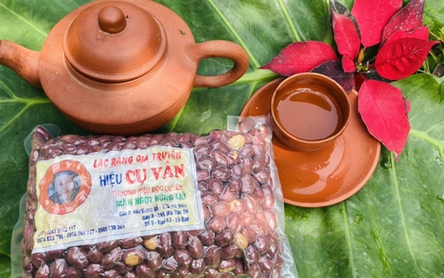 Lạc rang húng lìu "cụ Vân": Thức quà mùa thu Hà Nội và hành trình tìm lại hương vị gốc giữa "mê cung" Bà Triệu