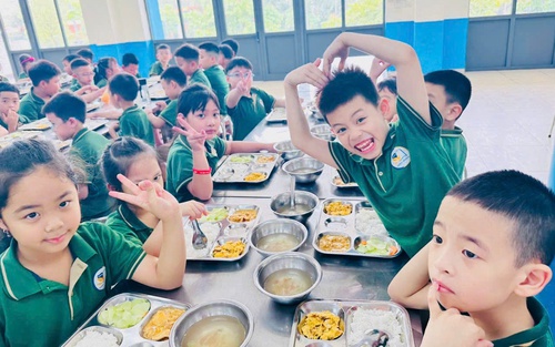 Đa dạng hóa hình thức công khai - Điểm sáng trong công tác bán trú tại trường tiểu học Đoàn Khuê